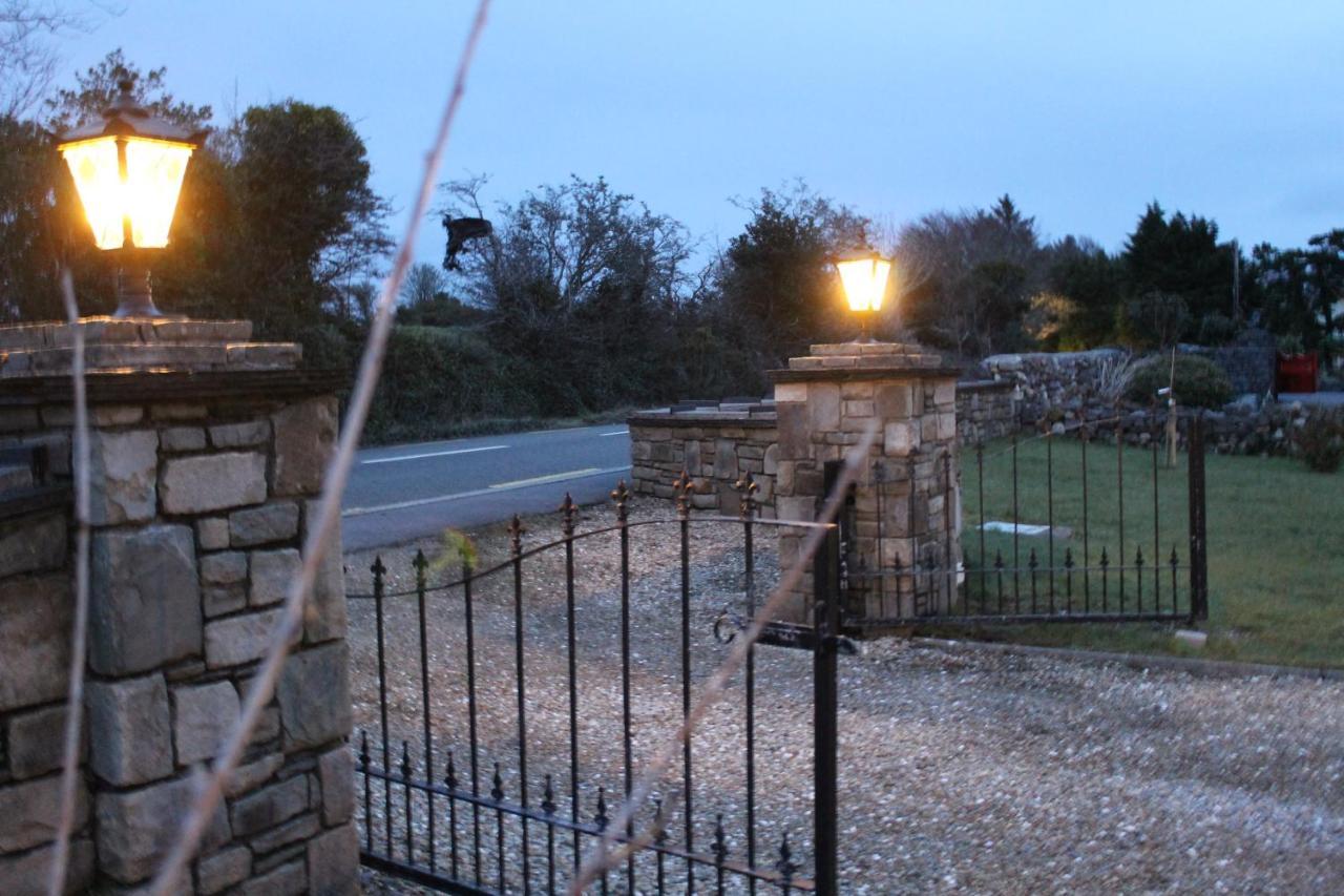 Riverbend Lodge B & B Oughterard Buitenkant foto