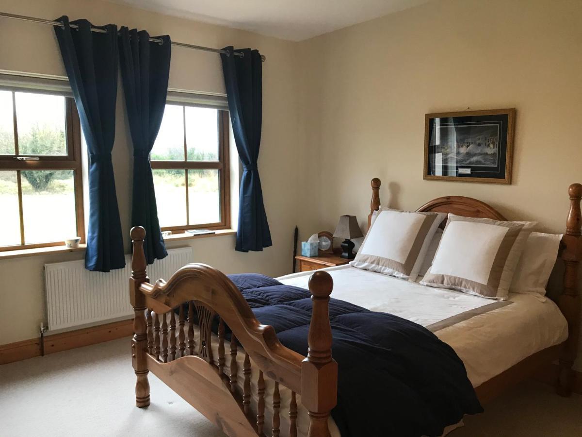 Riverbend Lodge B & B Oughterard Buitenkant foto