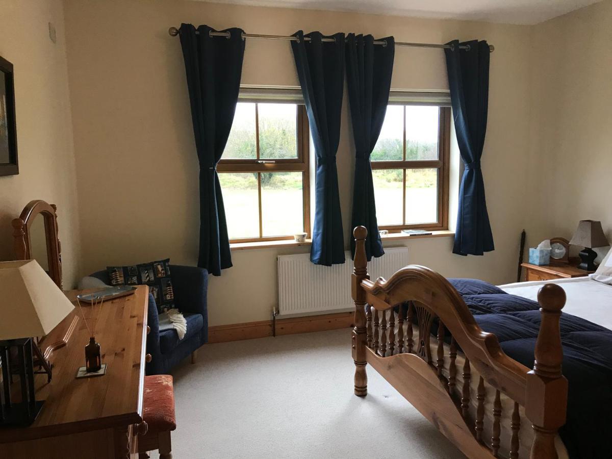 Riverbend Lodge B & B Oughterard Buitenkant foto